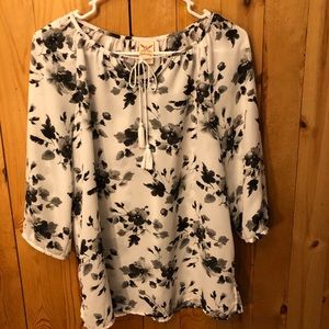 B&W floral top